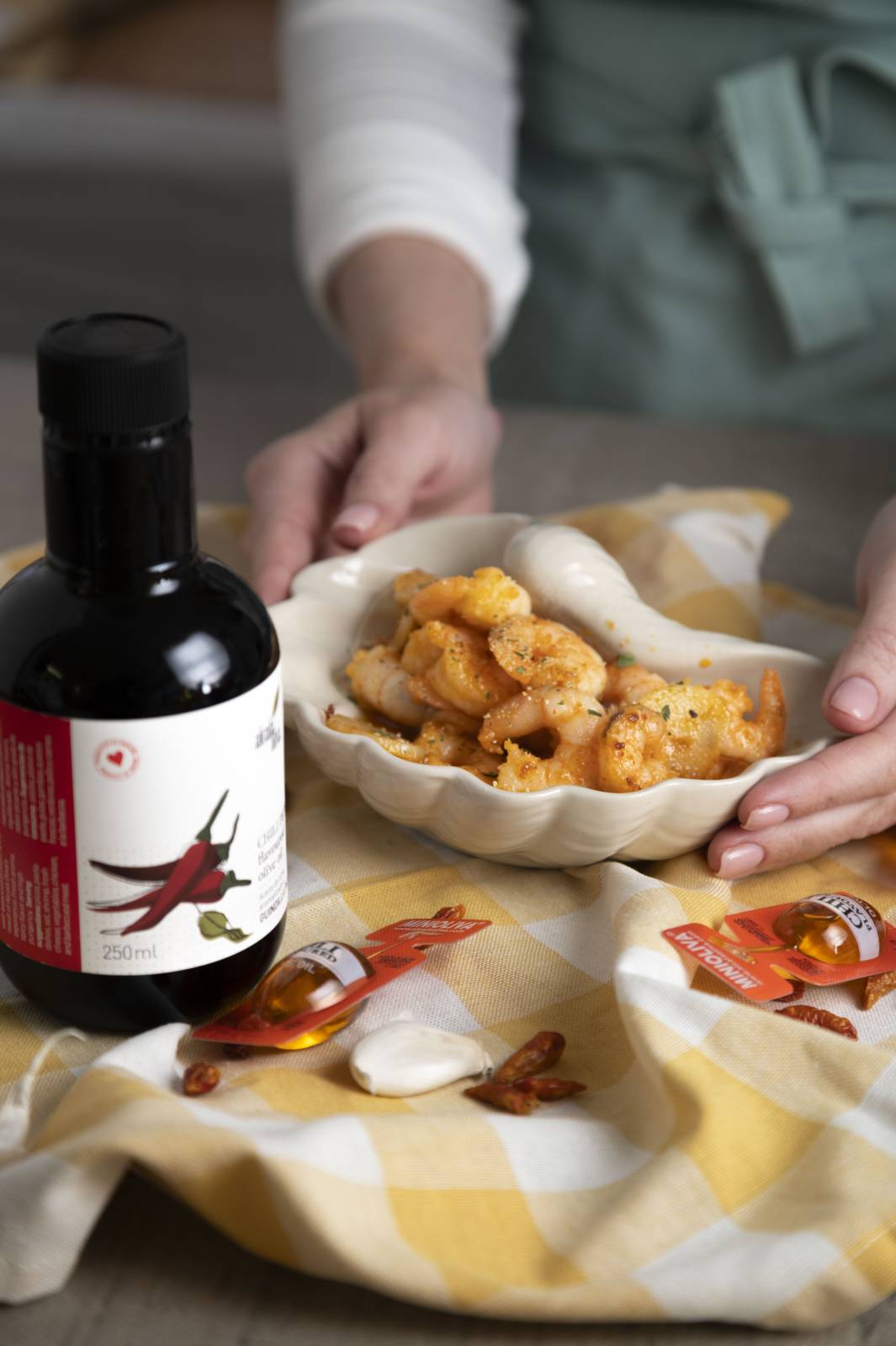 Aceite de Oliva aromatizado al Guindilla Picante 250 ml - Imagen 2